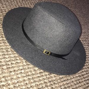 Brim hat